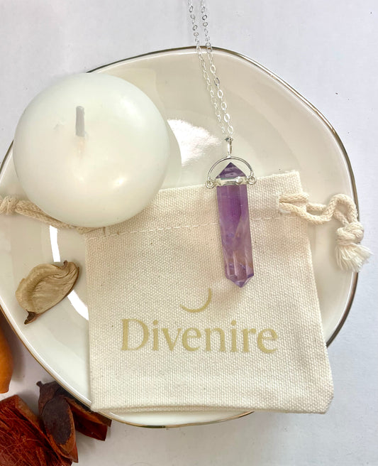 Colgante de Amatista con Cadena de Plata de Ley 925 – Amuleto de Confianza y Serenidad | Divenire