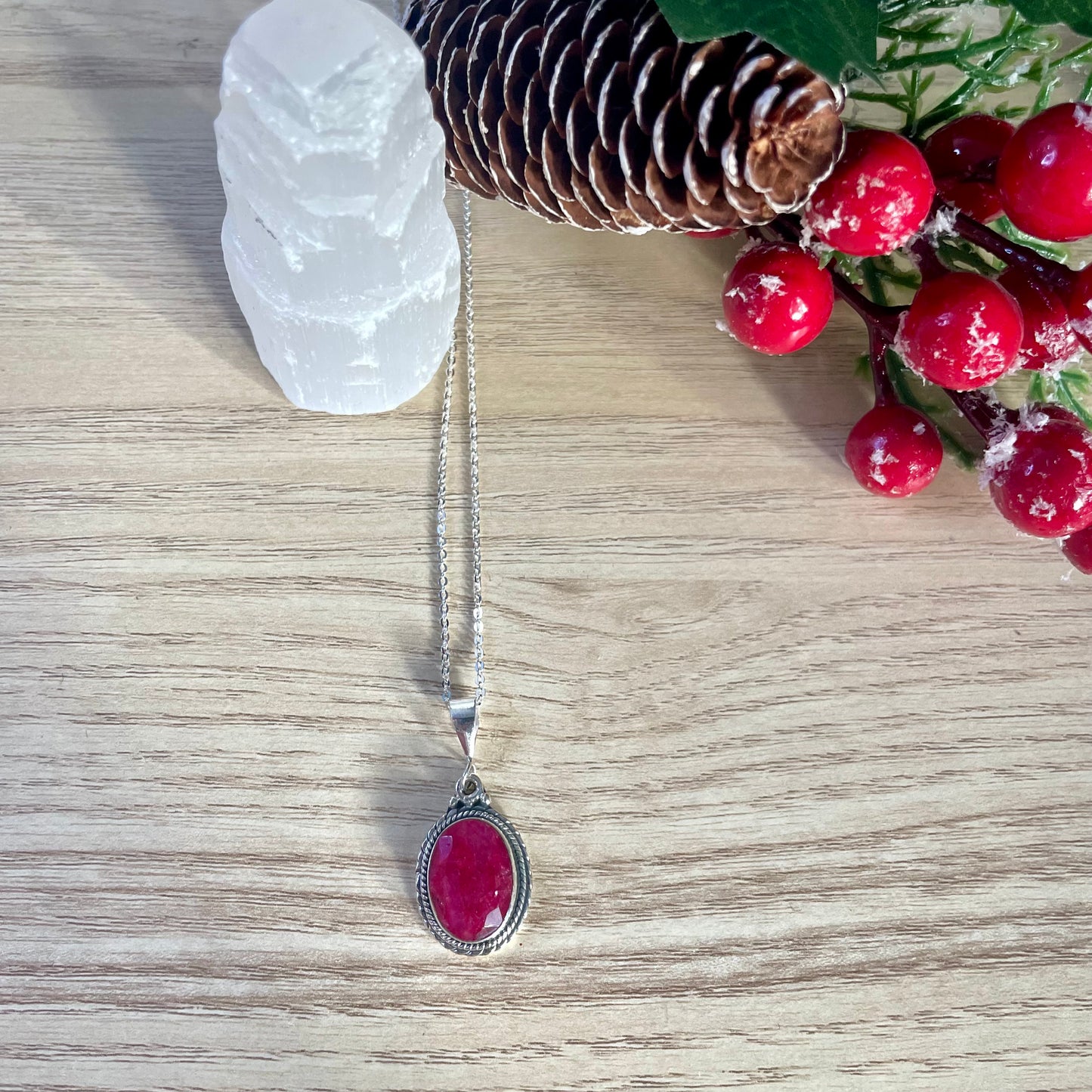 Colgante de Rubí | Plata 925 | Merezco Amor Sincero – Divenire