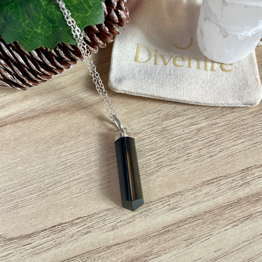 Colgante de Turmalina Negra con Cadena de Plata de Ley 925 – Amuleto de Protección y Energía | Divenire