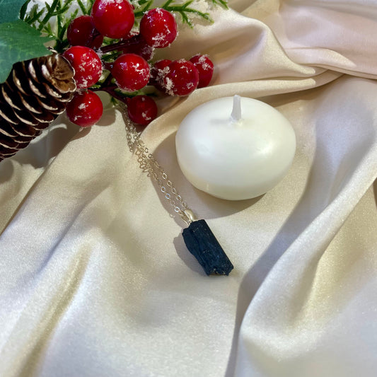 Colgante Turmalina Negra en Bruto | Plata 925 – Divenire