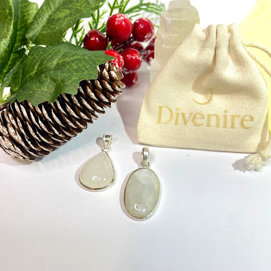 Colgante Piedra de Luna | Plata 925 | Abrazo mi feminidad – Divenire